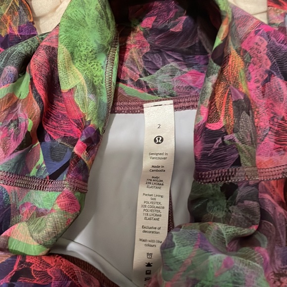 Lululemon Wunder Train HR Tight 25” Size 2 - Picture 4 of 7